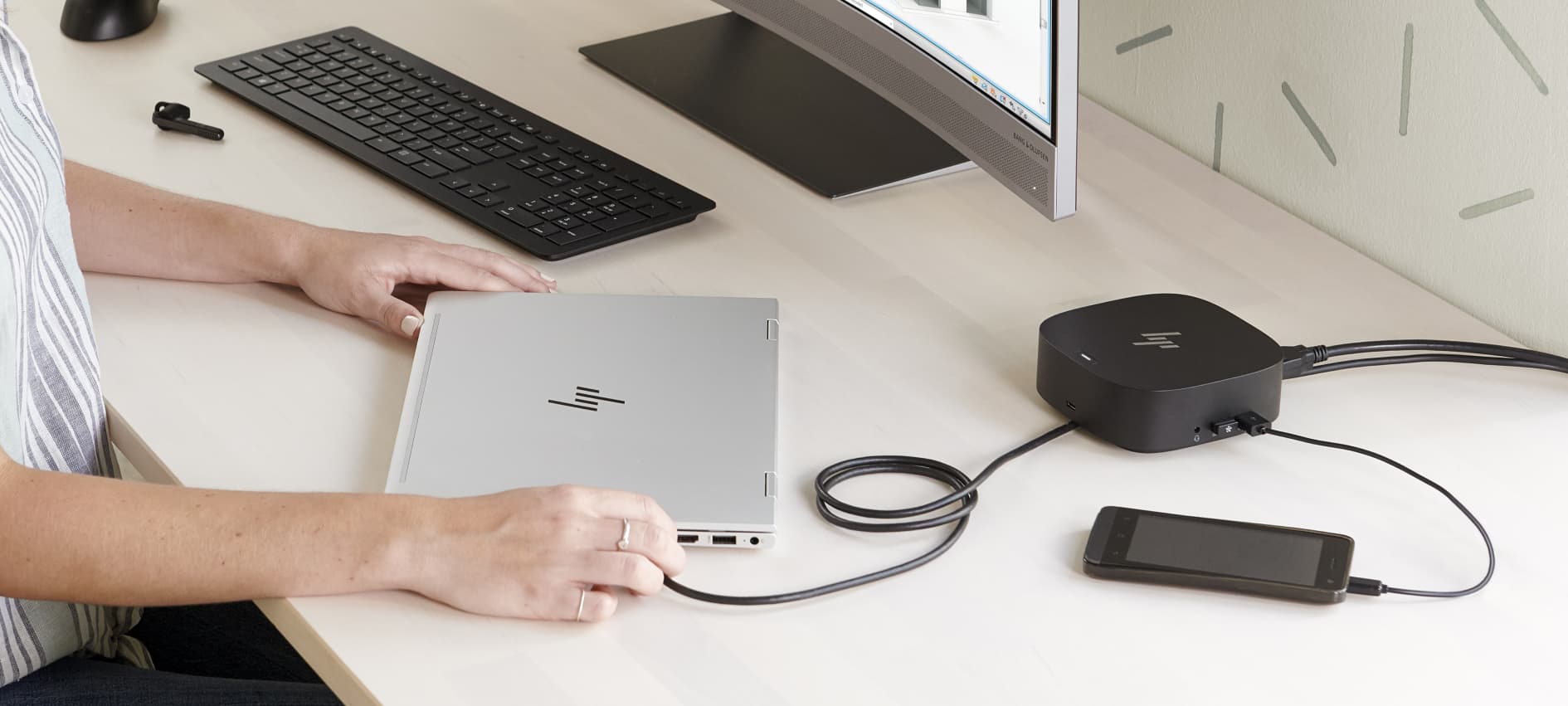 法人モデル:HP USB-C G5 Essential Dock gorilla.family